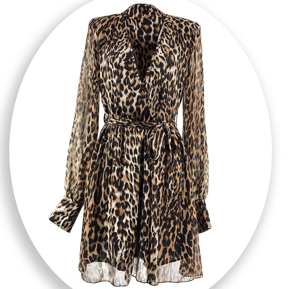Ruffled crossover V-neck, long sleeves leopard